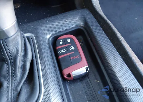 2016 Dodge Charger R/T Scat Pack z USA, uszkodzony, nr VIN 2C3CDXGJ6GH130450